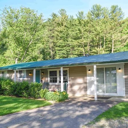 Cottage With Yard And Grill About 21 Mi To Hocking Hills! Nelsonville Kültér fotó